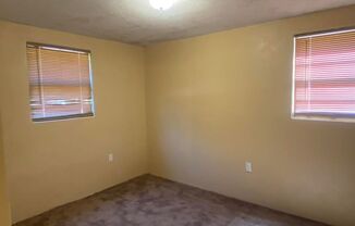 2 beds, 1 bath, 2,178 sqft, $950, Unit 201