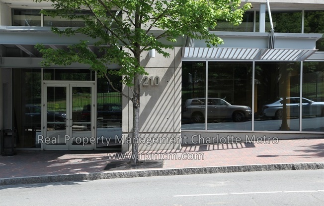1 bed, 1 bath, $1,895