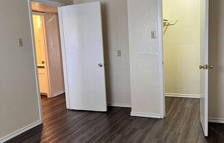 2 beds, 1 bath, 750 sqft, $1,005, Unit 124