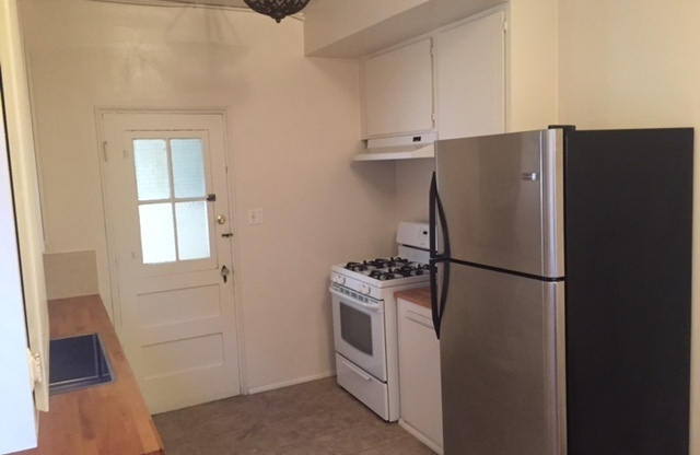 Studio, 1 bath, $1,650, Unit 106