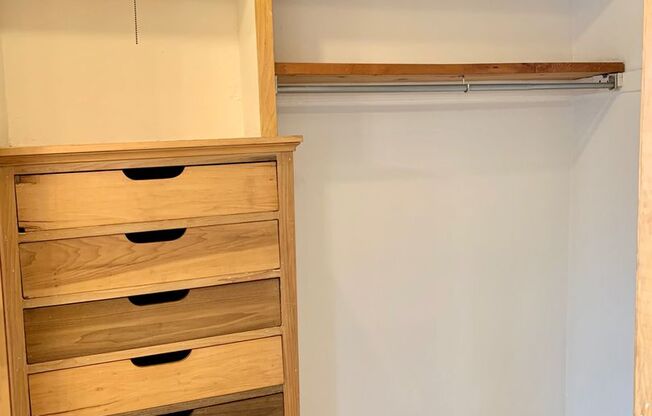 Studio, 1 bath, 300 sqft, $1,535, Unit 644-206