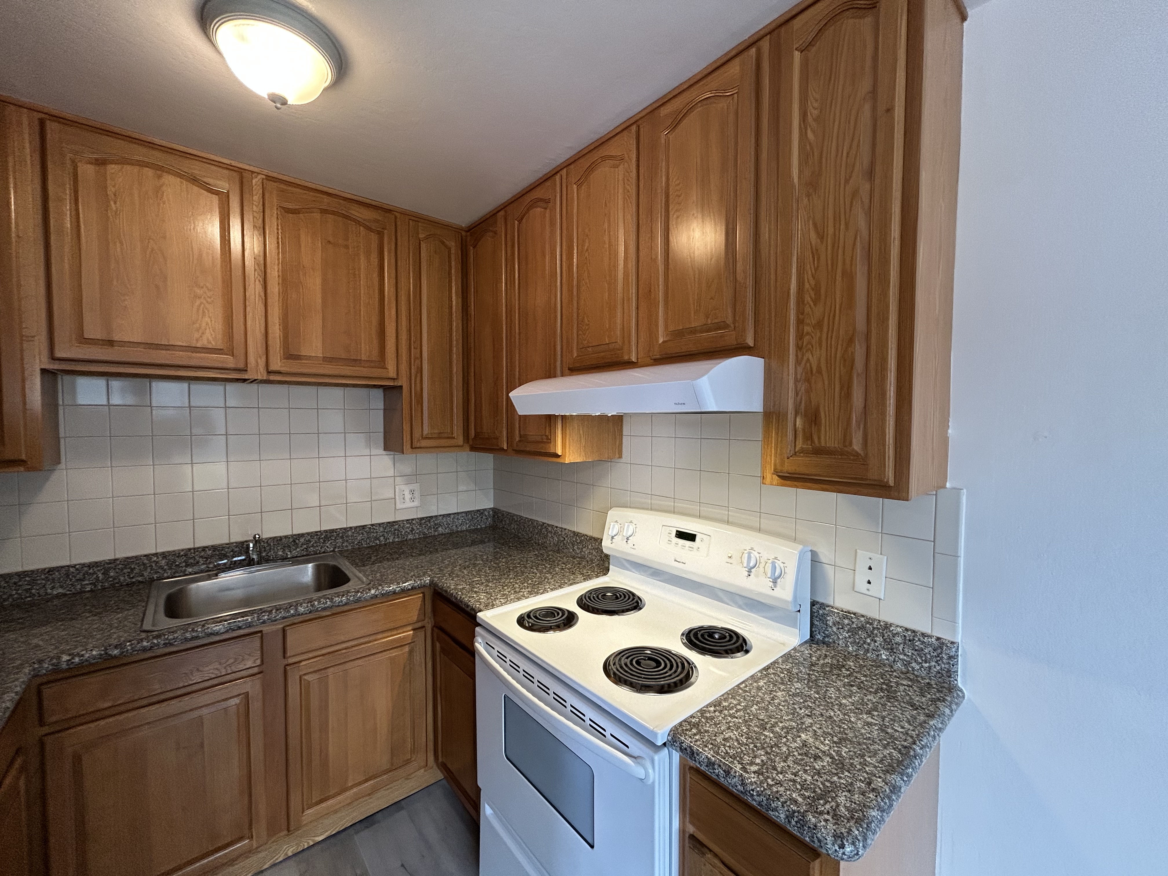 285 27 AVE