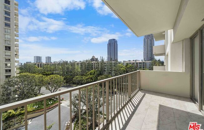 2 beds, 2 baths, 1,080 sqft, $6,300, Unit 808