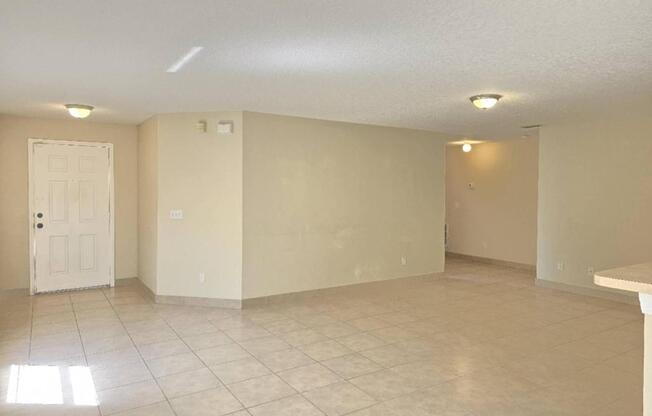 618 WINDROSE DR