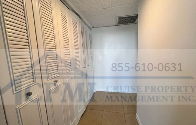 2 beds, 1 bath, 896 sqft, $2,095, Unit C306