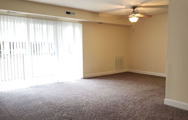 3 beds, 2 baths, 1,300 sqft, $2,325, Unit 3412 #104