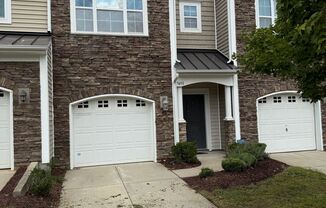 Modern Townhome in Steele Creek – Walkable to Shops, Parks & Dining!