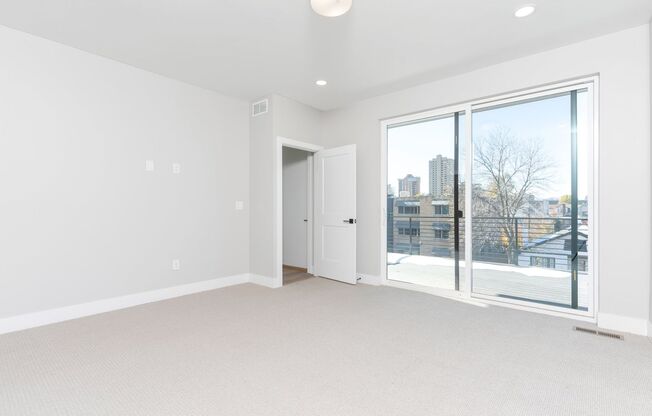 3 beds, 3.5 baths, $3,995, Unit 1248 Josephine St