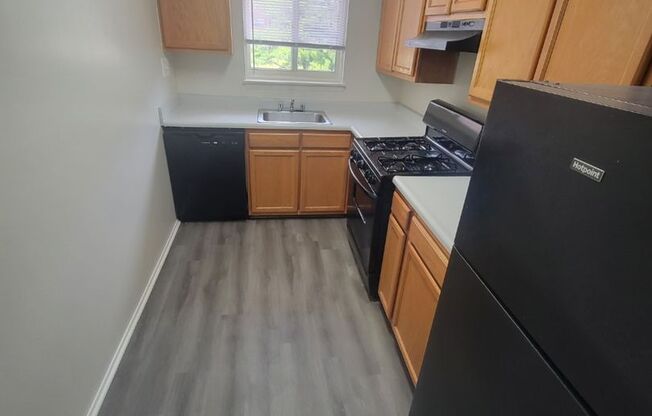2 beds, 1 bath, 798 sqft, $1,200, Unit 4615-G