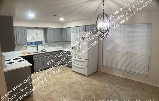 3433 COUNTRY CLUB DR