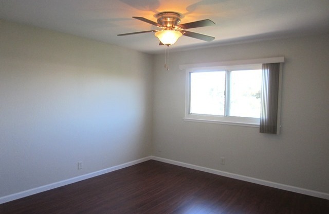 2 beds, 2 baths, $2,495, Unit 3