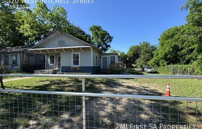 520 W MITCHELL ST
