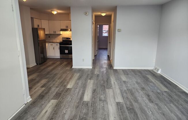 2 beds, 1 bath, 914 sqft, $1,500, Unit 1st Floor