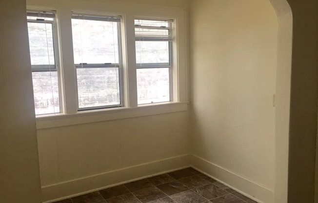 Elaine Apartments
