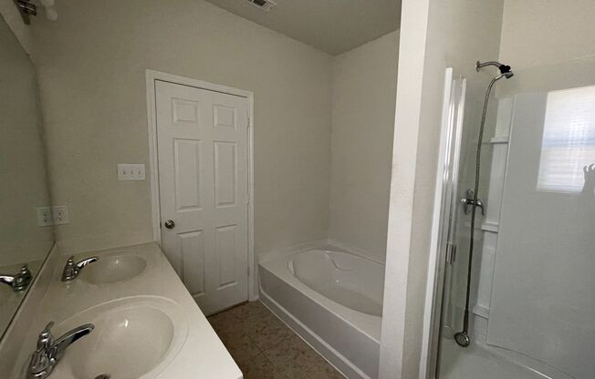 House for Lease in Fort Worth
