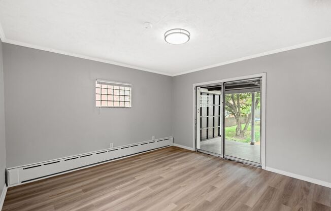 Stunning 5 bedroom home in McKeesport available July 1!