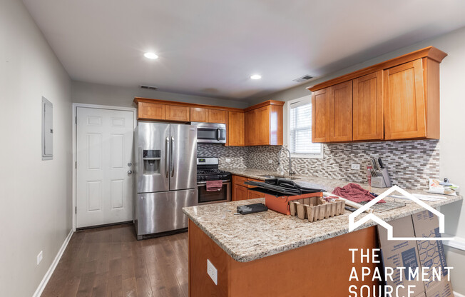 1530 North Greenview Ave.