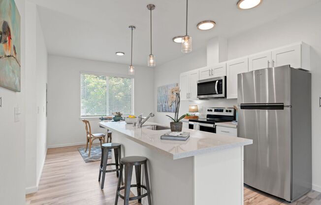 2 beds, 2 baths, 1,212 sqft, $2,000, Unit L2