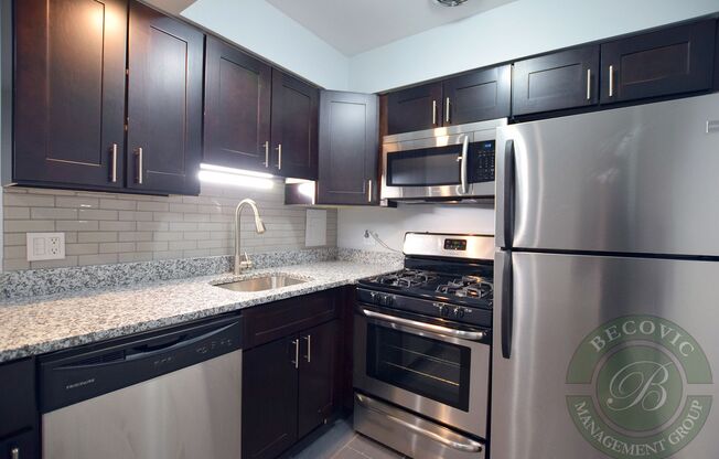 Studio, 1 bath, 369 sqft, $1,495, Unit 407