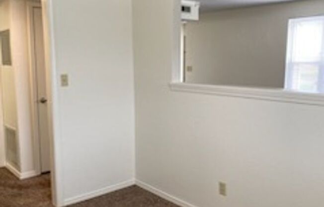 Studio, 1 bath, 460 sqft, $575, Unit 1819-8