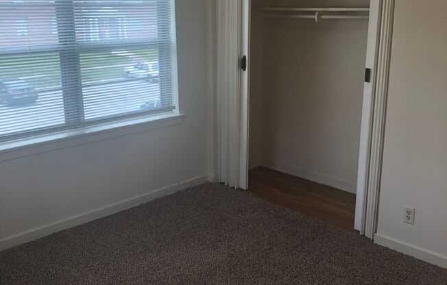 2 beds, 1 bath, 740 sqft, $735, Unit 1500-802