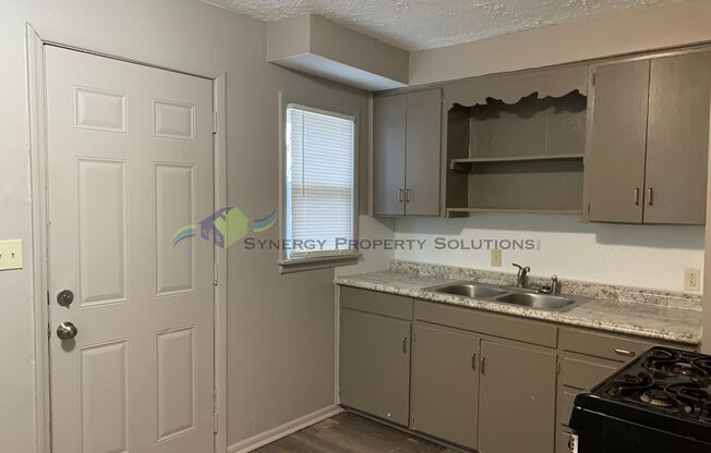 2 beds, 1 bath, $825, Unit Richland