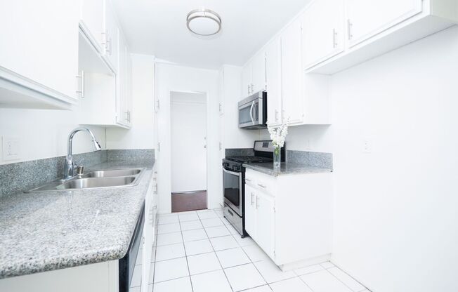 2 beds, 2 baths, $3,245, Unit 163#102