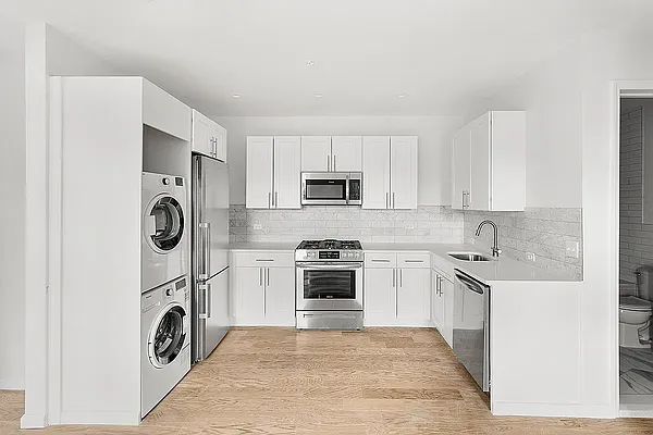285 6 AVE