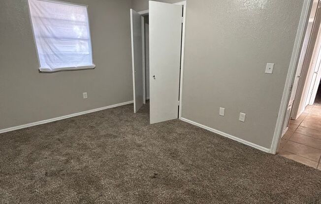 2 beds, 1 bath, 972 sqft, $950, Unit 7023