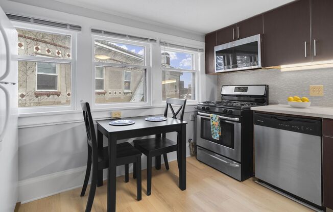 104 Harvard Pl