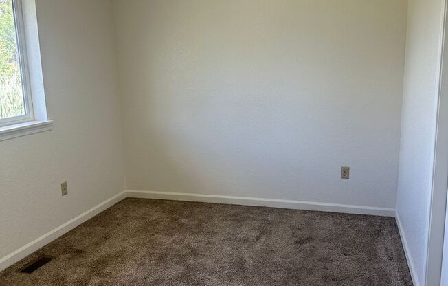 Duplex For Rent