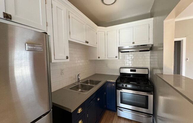 1 bed, 1 bath, 700 sqft, $1,699, Unit 209