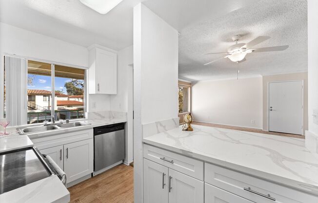 2 beds, 1 bath, 876 sqft, $2,495, Unit C111