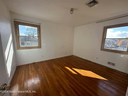 3 beds, 2 baths, 1,000 sqft, $2,800