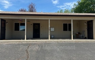 1716 ERIN CT