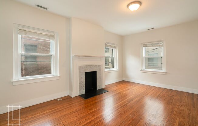 2 beds, 2 baths, $1,800, Unit 19 W. 1st Ave Apt. 201