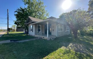 Charming 2 Bed, 1 Bath House in Fort Smith