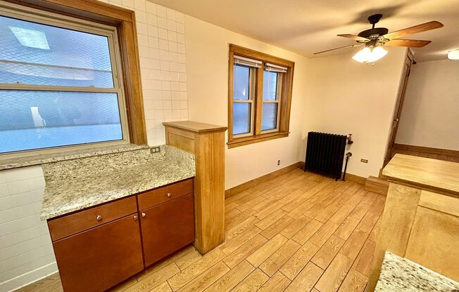 1 bed, 1 bath, 475 sqft, $2,370, Unit 233-122