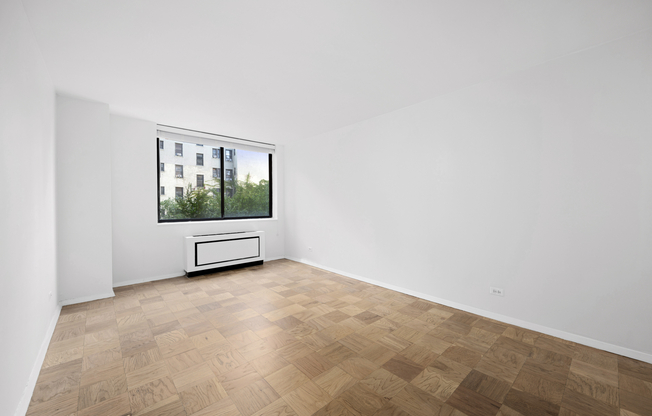 3 beds, 2 baths, $10,900, Unit 6P