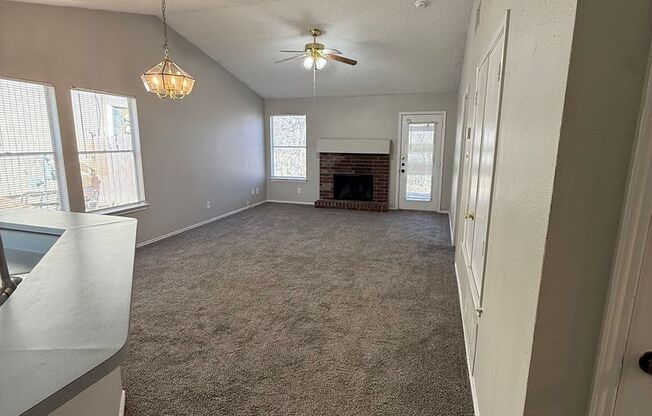 Convenient 2/2 with Garage Just Moments from Randolph AFB- Pets Welcomed