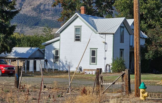 614 W. Arch Street,  Union, Oregon 97883