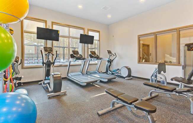 community-fitness21100x700