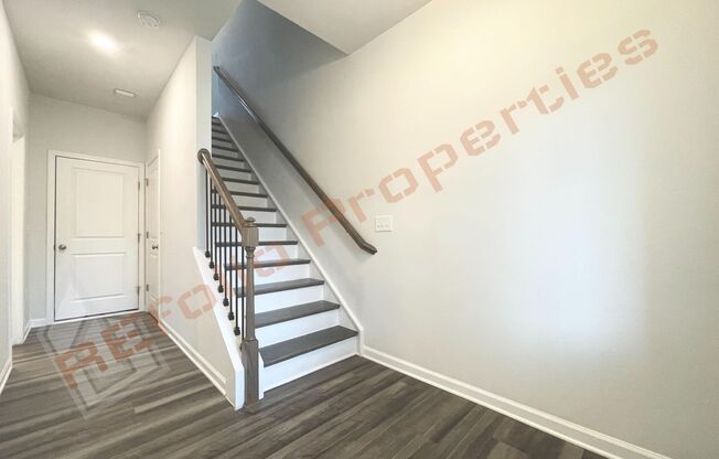 Charming 3 Story 4 Bedrooms with 1st Floor Guest Suite Townhome @ Smith Farm, Apex, Available Dec 8th, 2025!