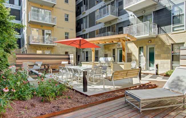 Vue Outdoor Lounge
