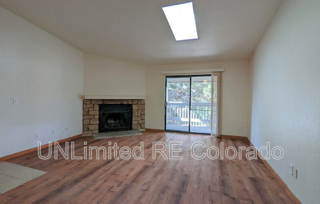 18053 E OHIO AVE