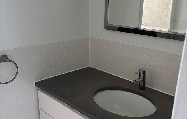 2 beds, 2 baths, 690 sqft, $2,400, Unit 109 Summer #116