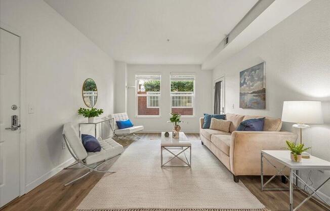 423 N 2 ST