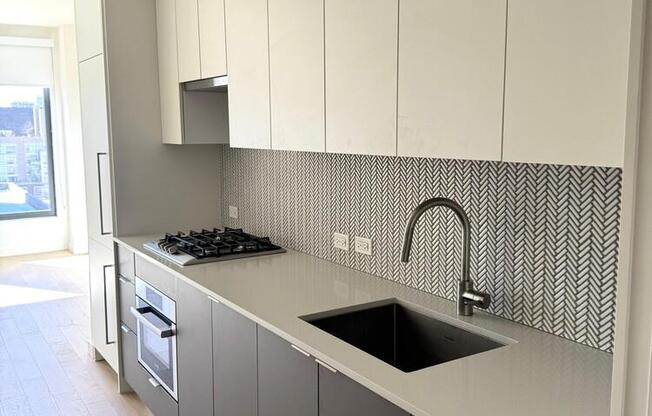 Studio, 1 bath, $4,550, Unit S14G