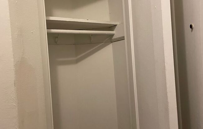 1 bed, 1 bath, 617 sqft, $1,850, Unit Wellington 402
