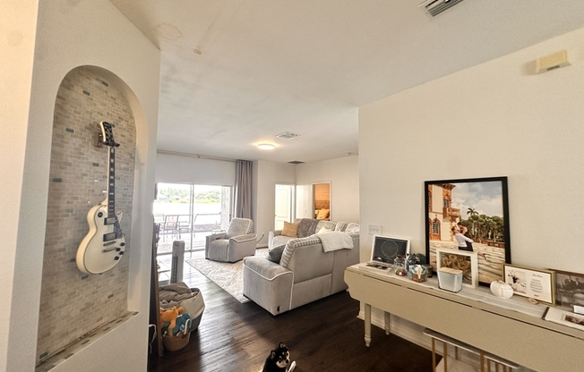 4226 WATERSIDE POINTE CIR